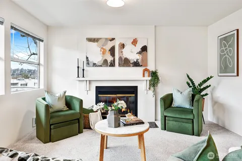 $380,000 | 2829 Franklin Avenue East, Unit N2, Seattle, WA 98102
