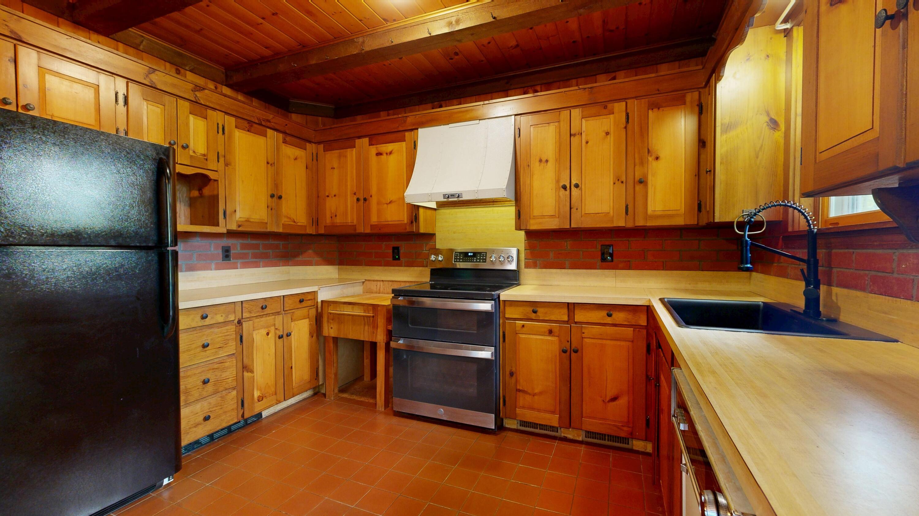 156 Gile Road Kents Hill, ME 04349 - Photo 12 of 43 156-Gile-Rd-05232025_093824