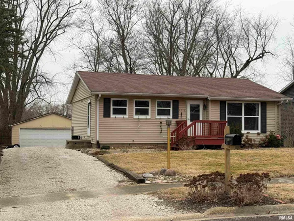 $184,900 | 306 Parkview Drive, Washington, IL 61571