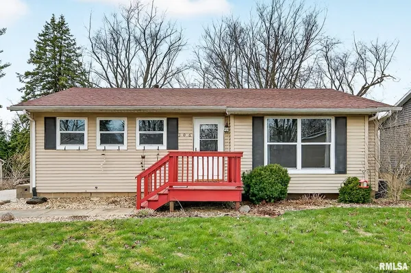 $184,900 | 306 Parkview Drive, Washington, IL 61571