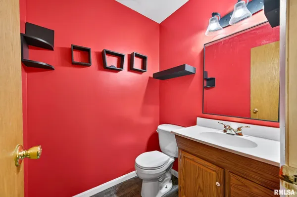 $184,900 | 306 Parkview Drive, Washington, IL 61571