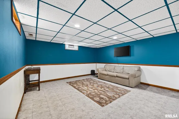 $184,900 | 306 Parkview Drive, Washington, IL 61571