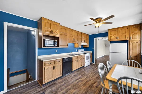 $184,900 | 306 Parkview Drive, Washington, IL 61571