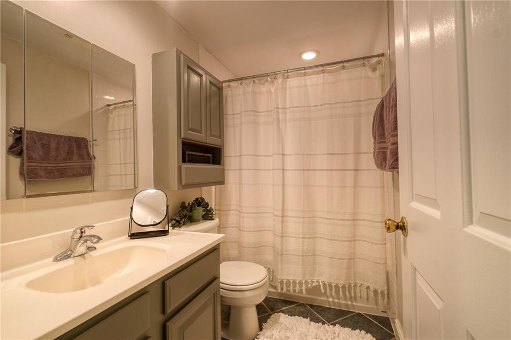 1298 Rolling Meadow Road Pittsburgh, PA 15241 - Photo 16 of 25 Gallery Image 16