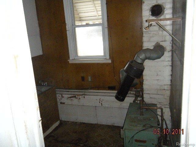 6752 Beech Daly Road Taylor, MI 48180 - Photo 10 of 14 Utility Room