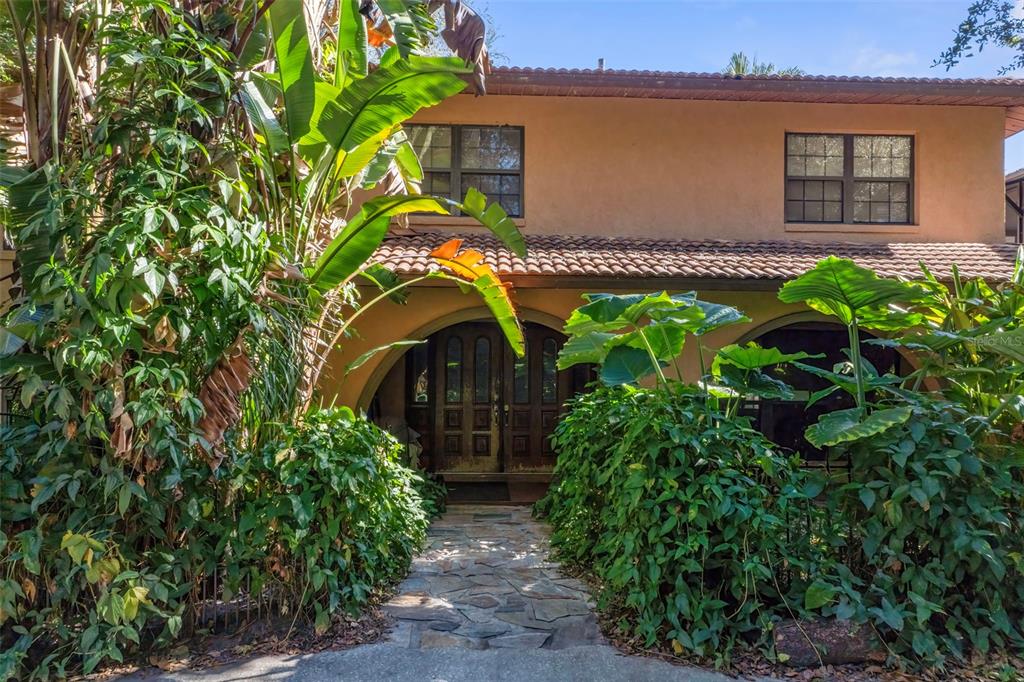 27910 Debbie Road Leesburg, FL 34748 - Photo 11 of 99 a front view of a house with a yard