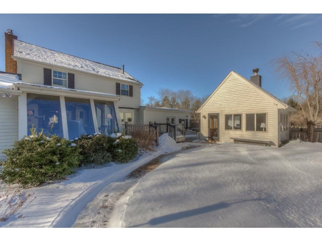120 Chamberlain Street Rochester, NH 03867 - Photo 4 of 30