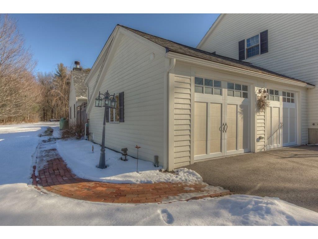 120 Chamberlain Street Rochester, NH 03867 - Photo 5 of 30