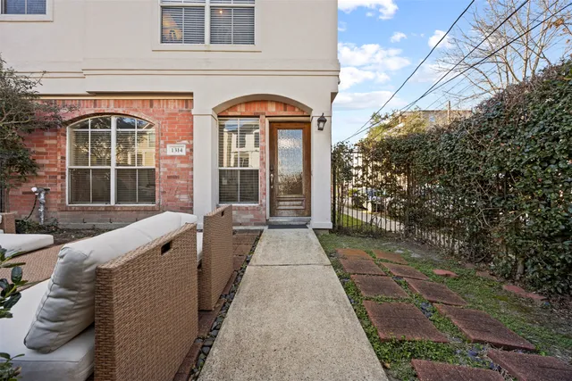 $495,000 | 1314 Utah Street, Houston, TX 77007