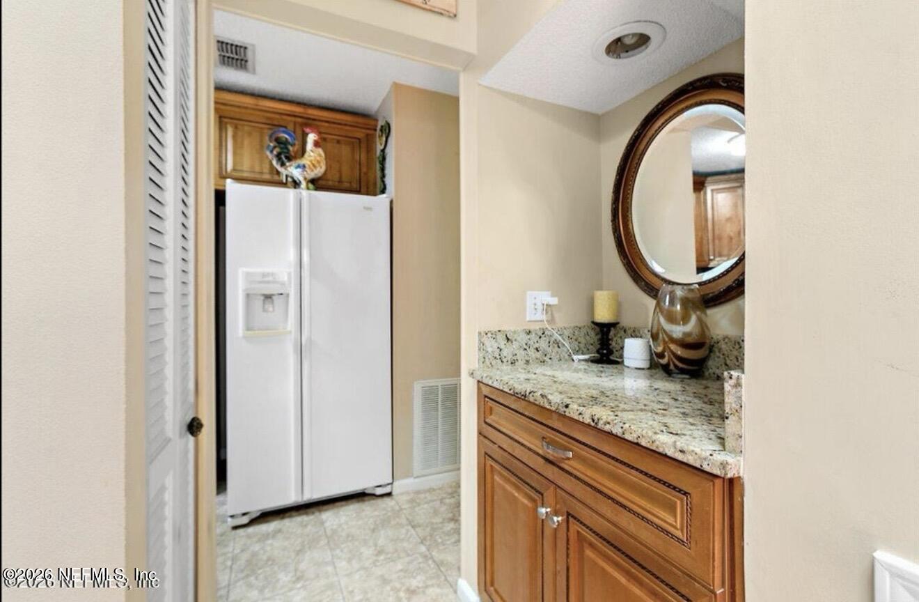 3801 Crown Point Road, Unit 1273 Jacksonville, FL 32257 - Photo 8 of 18 07 Kitchen