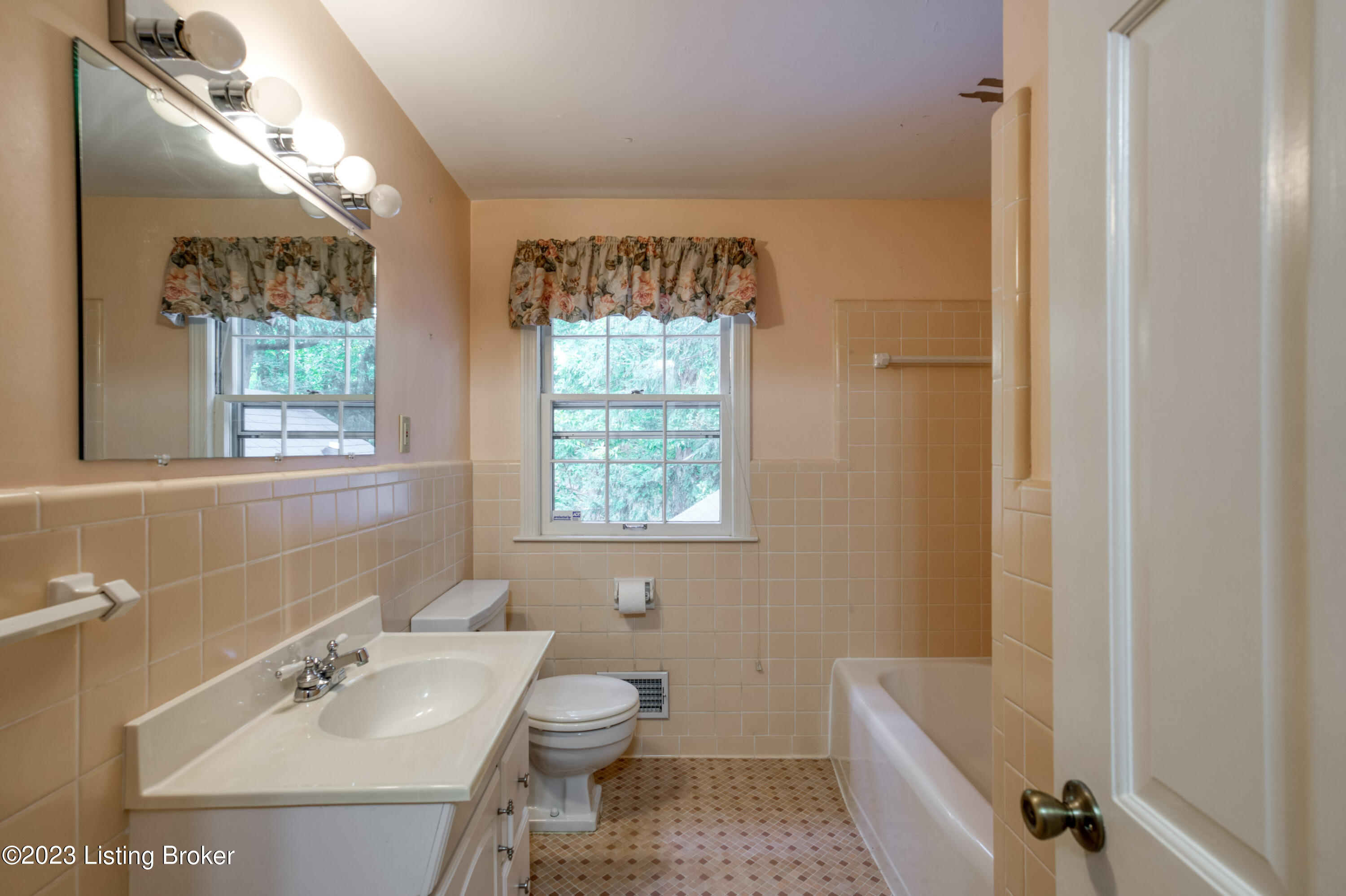 6205 Orion Road Louisville, KY 40222 - Photo 31 of 45 040 - 20231019 05261