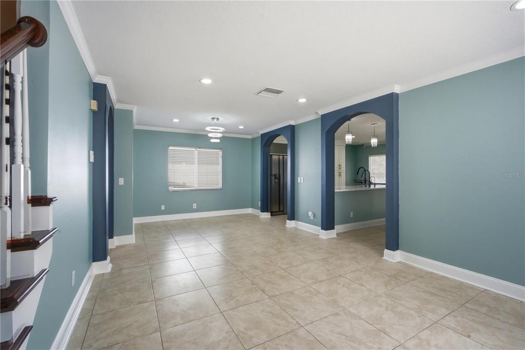 12962 Fennway Ridge Drive Riverview, FL 33579 - Photo 4 of 33