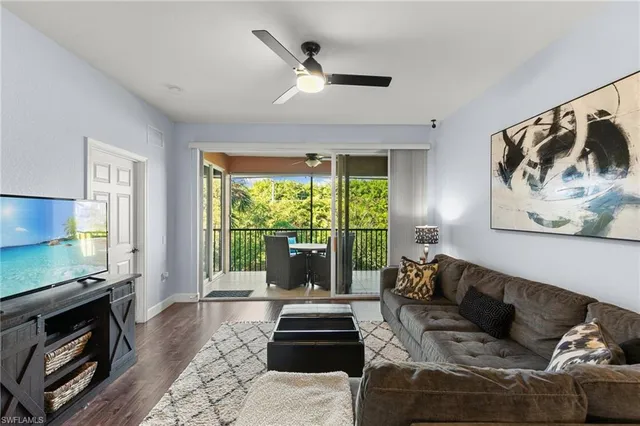 $374,990 | 10021 Heather Lane, Unit 803, Naples, FL 34119