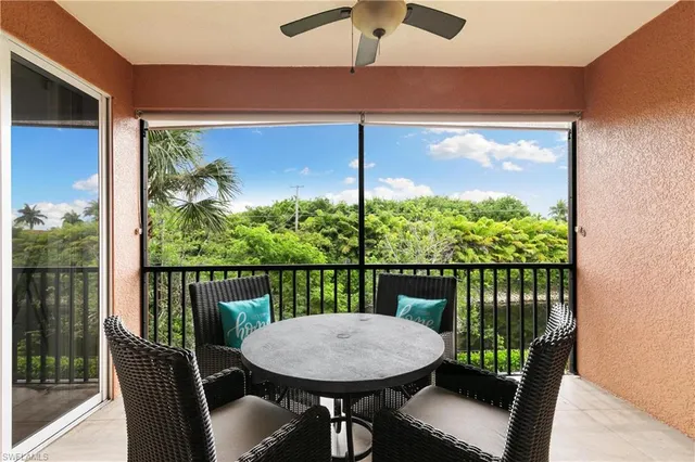 $374,990 | 10021 Heather Lane, Unit 803, Naples, FL 34119