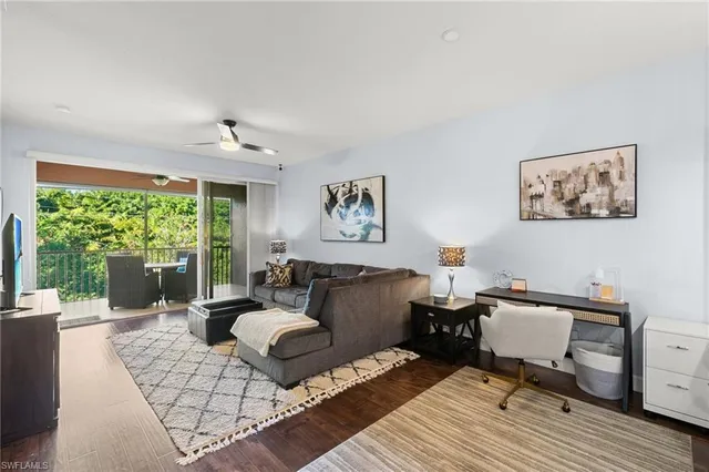 $374,990 | 10021 Heather Lane, Unit 803, Naples, FL 34119