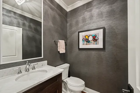 $1,300,000 | 633 Kenilworth Avenue, Glen Ellyn, IL 60137