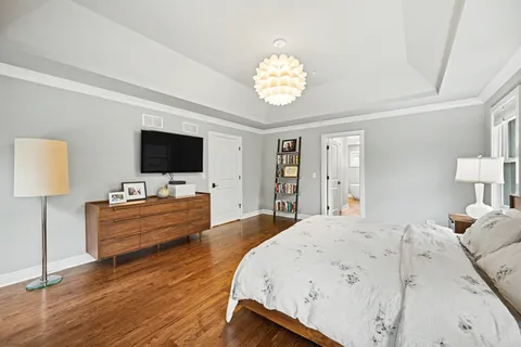 $1,300,000 | 633 Kenilworth Avenue, Glen Ellyn, IL 60137