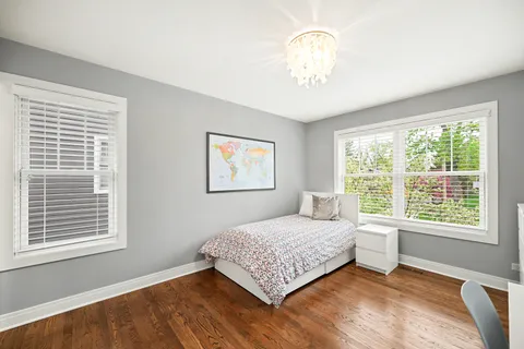 $1,300,000 | 633 Kenilworth Avenue, Glen Ellyn, IL 60137