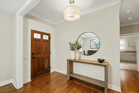 $1,300,000 | 633 Kenilworth Avenue, Glen Ellyn, IL 60137