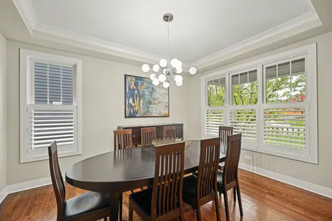 $1,300,000 | 633 Kenilworth Avenue, Glen Ellyn, IL 60137