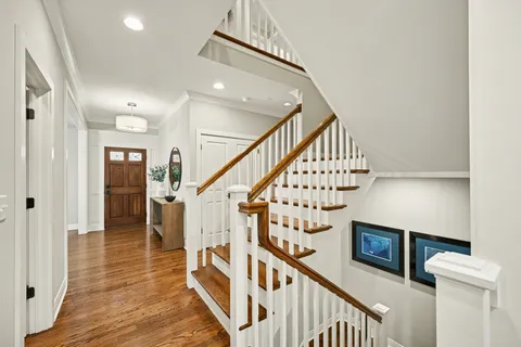 $1,300,000 | 633 Kenilworth Avenue, Glen Ellyn, IL 60137