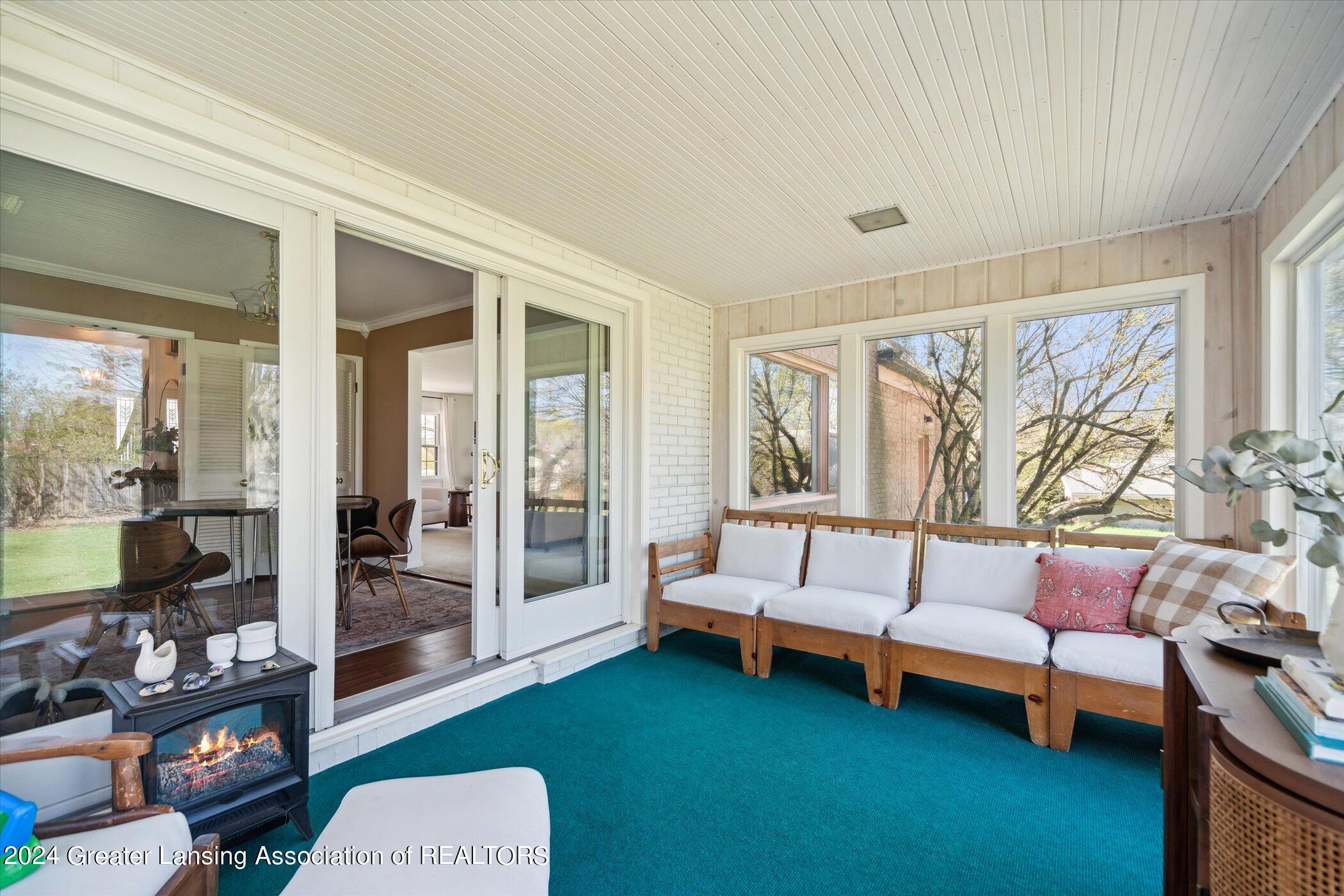 3808 West Holmes Road Lansing, MI 48911 - Photo 25 of 67 25-3808-W-Holmes-Rd-Lansing-MI-48911-Win