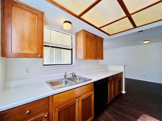 $1,525 | 9303 Kempler Drive, Unit B, Austin, TX 78748