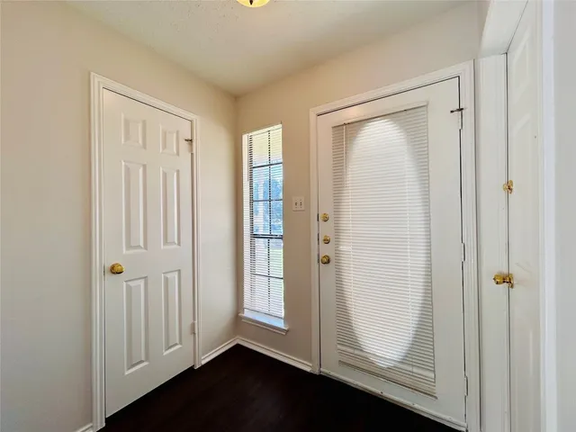 $1,525 | 9303 Kempler Drive, Unit B, Austin, TX 78748