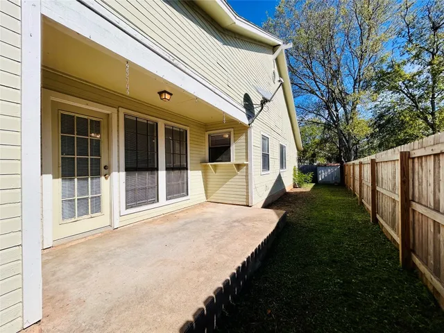 $1,525 | 9303 Kempler Drive, Unit B, Austin, TX 78748