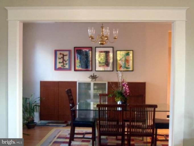 518 Murdock Road Baltimore, MD 21212 - Photo 3 of 24 Dining Area