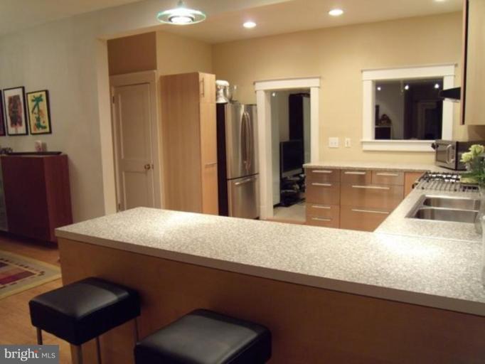 518 Murdock Road Baltimore, MD 21212 - Photo 8 of 24 Kitchen/Dining Room