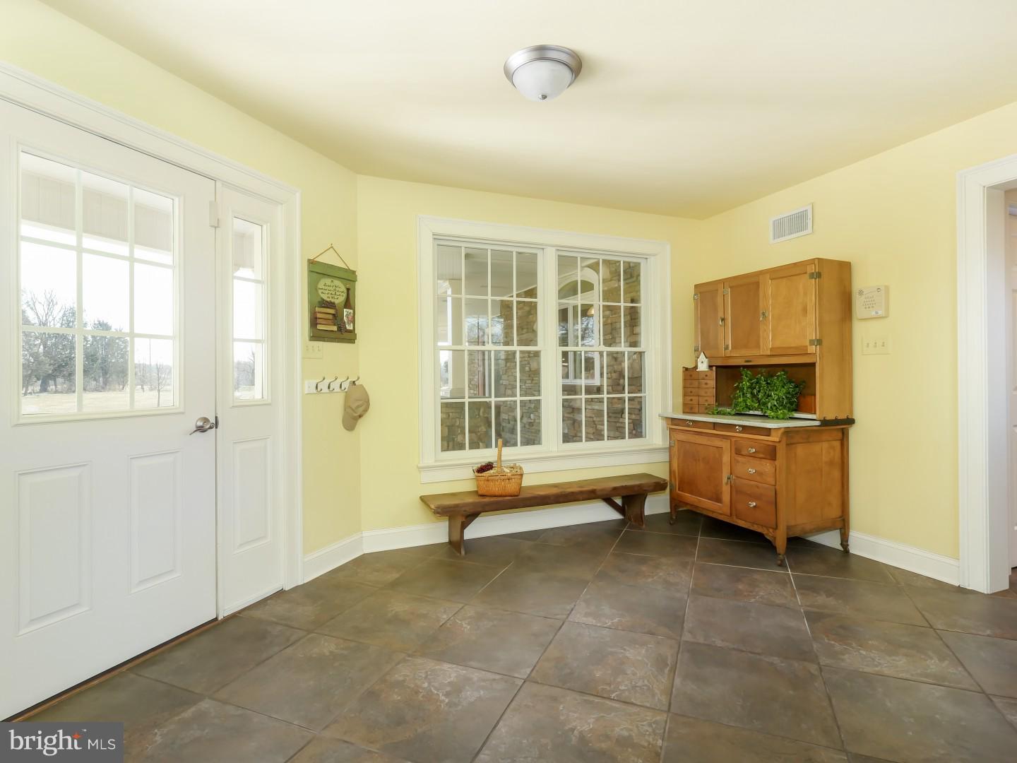 2144 Kumry Road Quakertown, PA 18951 - Photo 16 of 35 Side Entry Room
