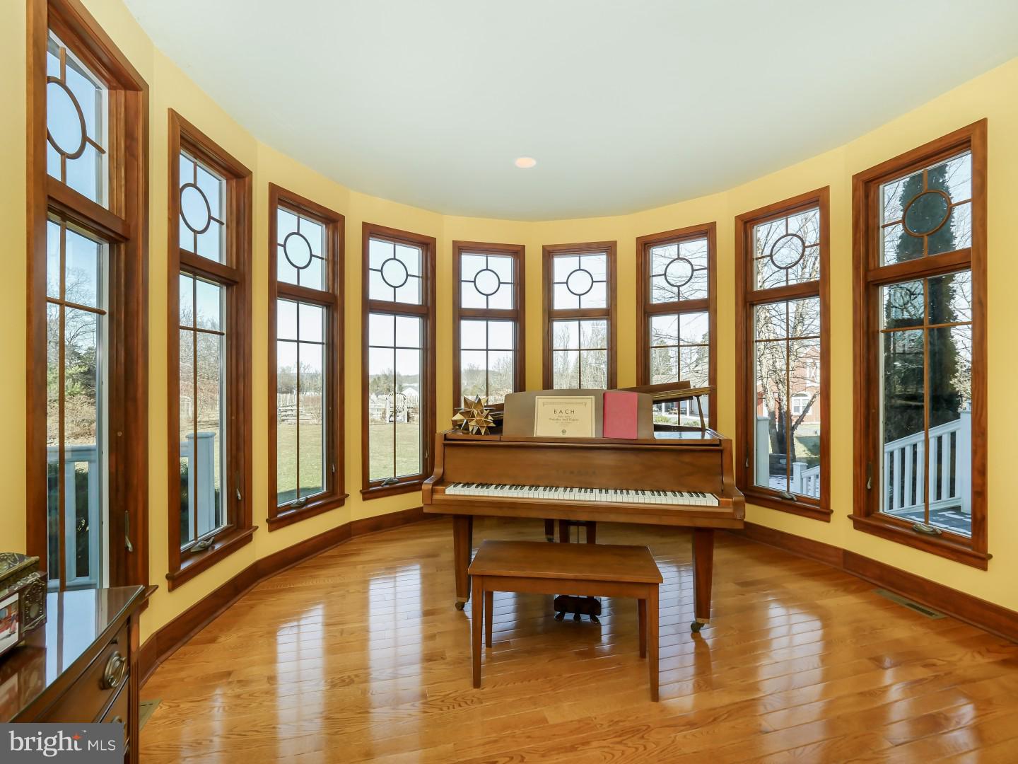 2144 Kumry Road Quakertown, PA 18951 - Photo 20 of 35 Living Room / Conservatory