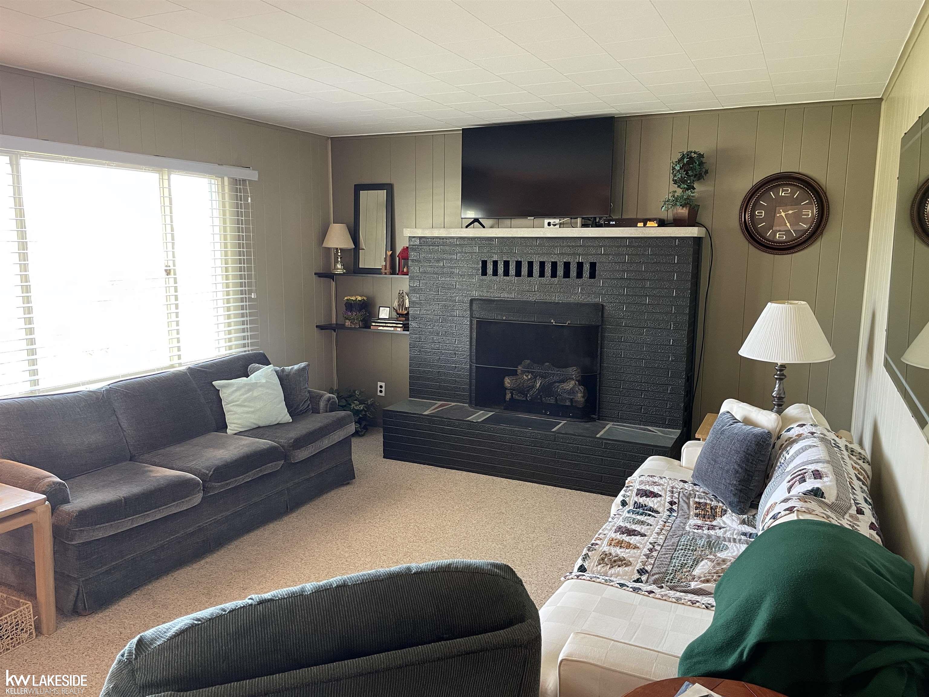7599 Port Austin Road Pigeon, MI 48755 - Photo 10 of 27 50109870-9.JPG