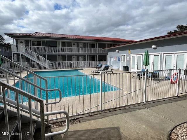 $1,290 | 1664 Beach Boulevard, Unit 148, Biloxi, MS 39531