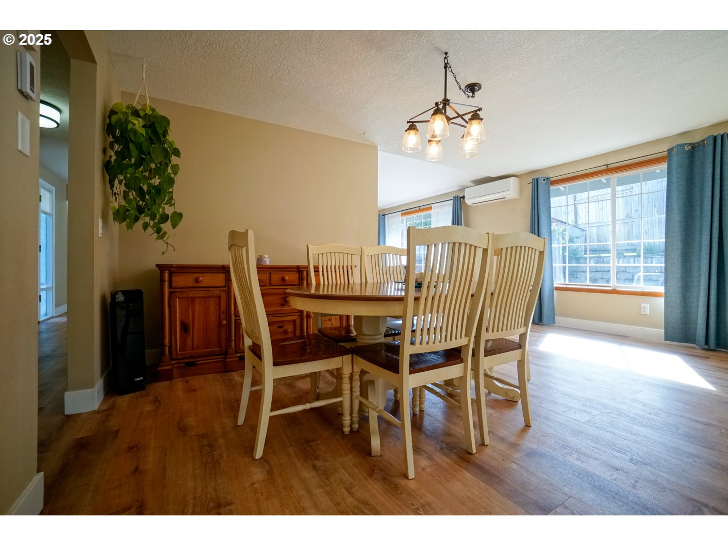 327 South 72nd Street Springfield, OR 97478 - Photo 19 of 48