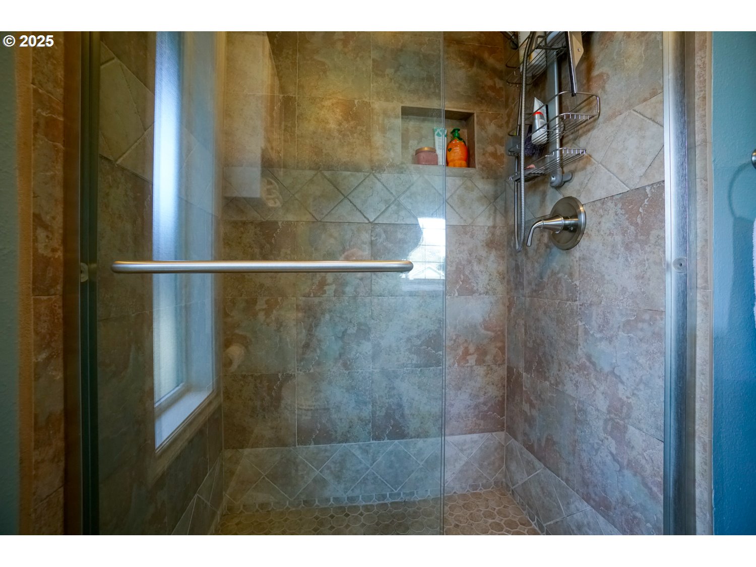 327 South 72nd Street Springfield, OR 97478 - Photo 27 of 48