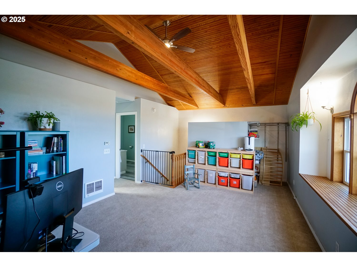 327 South 72nd Street Springfield, OR 97478 - Photo 36 of 48