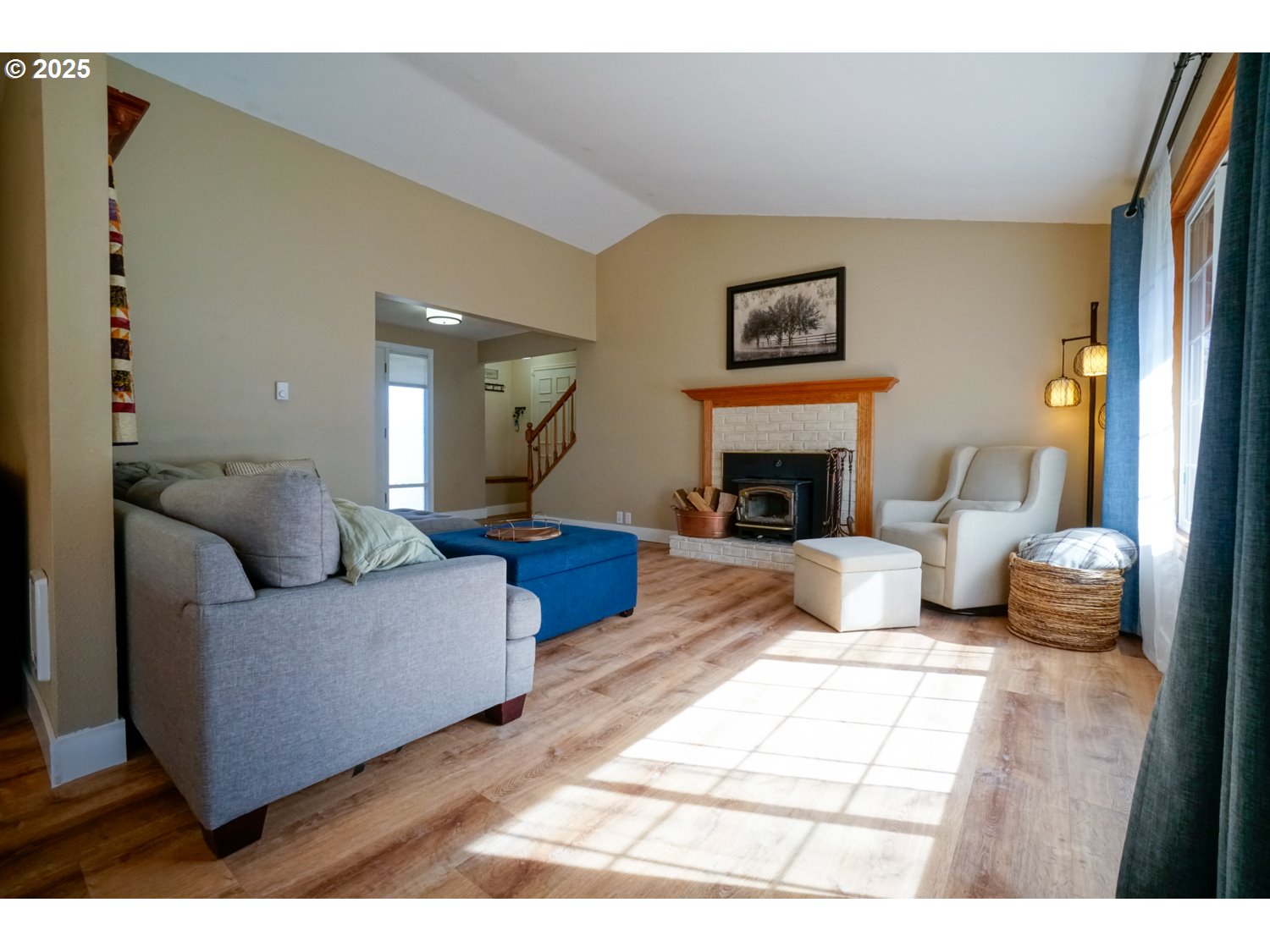 327 South 72nd Street Springfield, OR 97478 - Photo 5 of 48