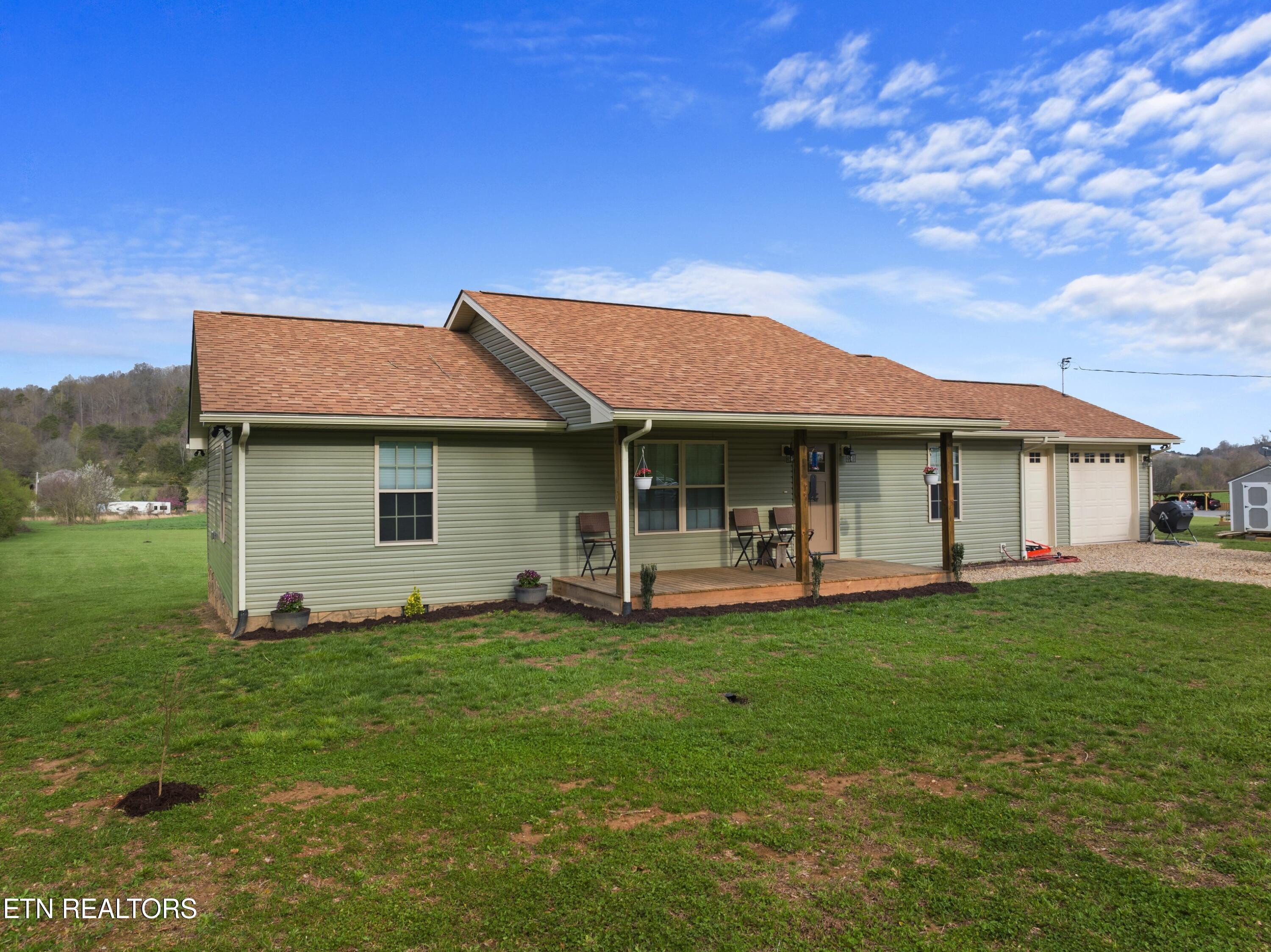 1151 Camellia Road Newport, TN 37821 - Photo 3 of 40 B.jpg-SMALL