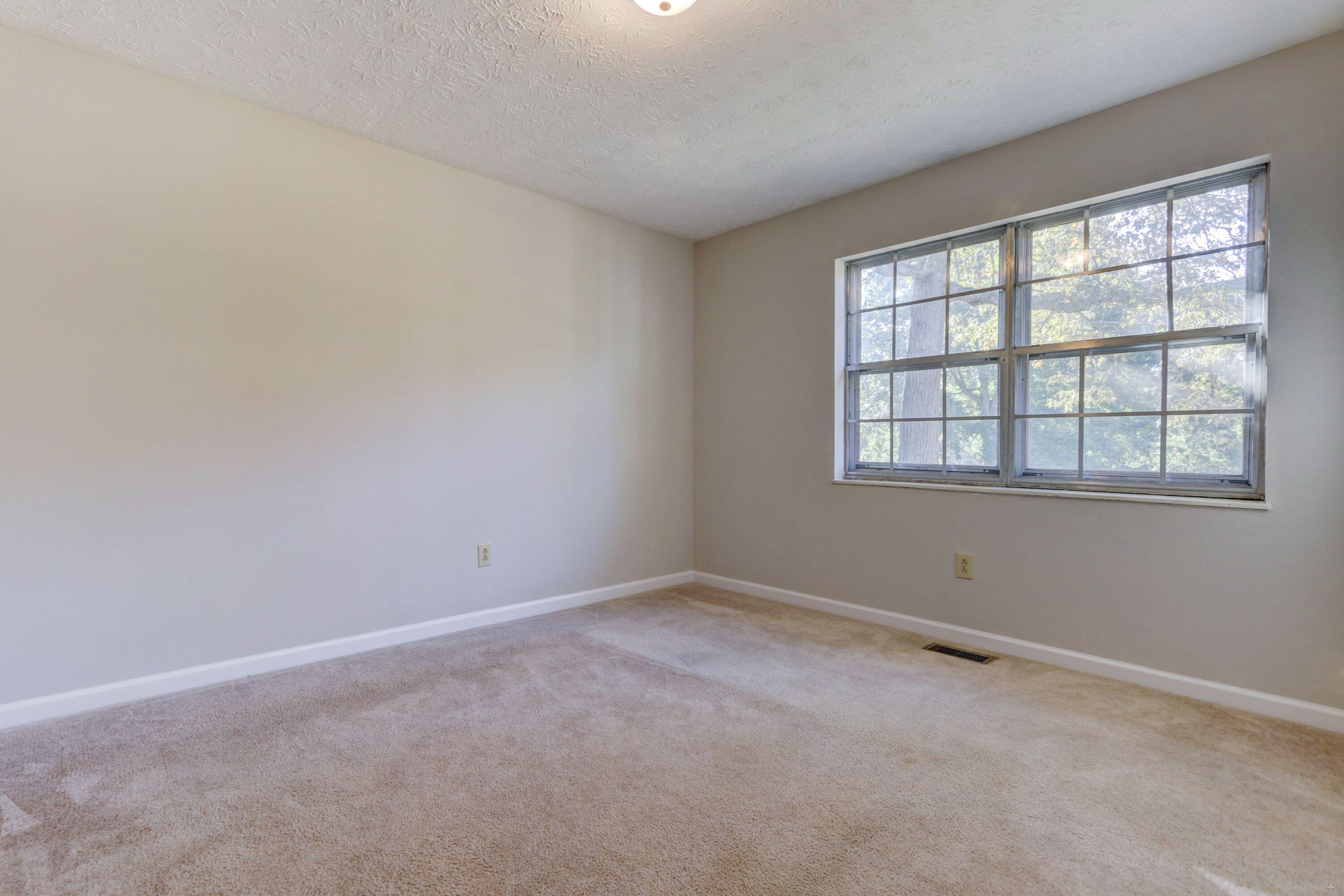 2400 Chukar Road Knoxville, TN 37923 - Photo 12 of 17 Bedroom 2