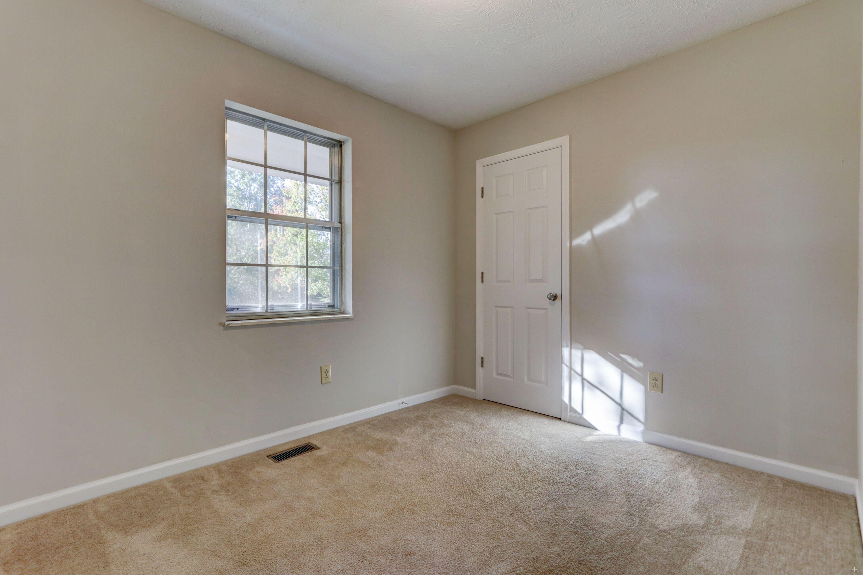 2400 Chukar Road Knoxville, TN 37923 - Photo 13 of 17 Bedroom 3