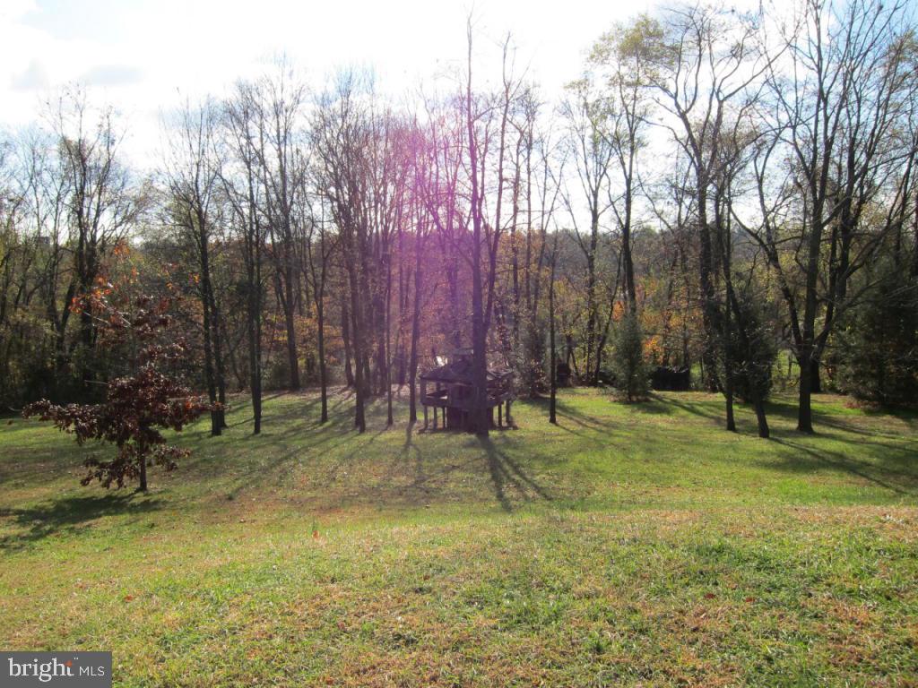 212 Governor Stable Road Bainbridge, PA 17502 - Photo 15 of 23 Gallery Image 15
