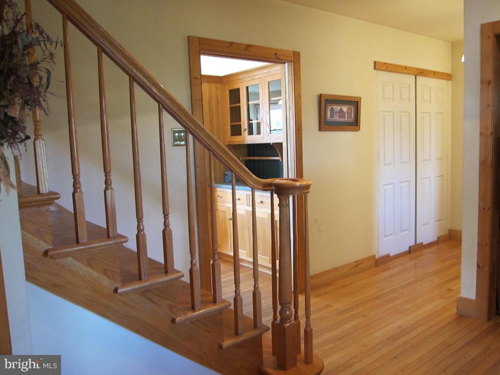 212 Governor Stable Road Bainbridge, PA 17502 - Photo 4 of 23 Gallery Image 4
