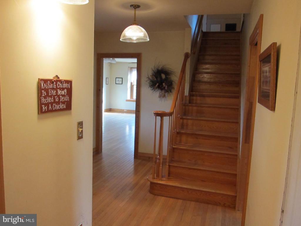 212 Governor Stable Road Bainbridge, PA 17502 - Photo 5 of 23 Gallery Image 5