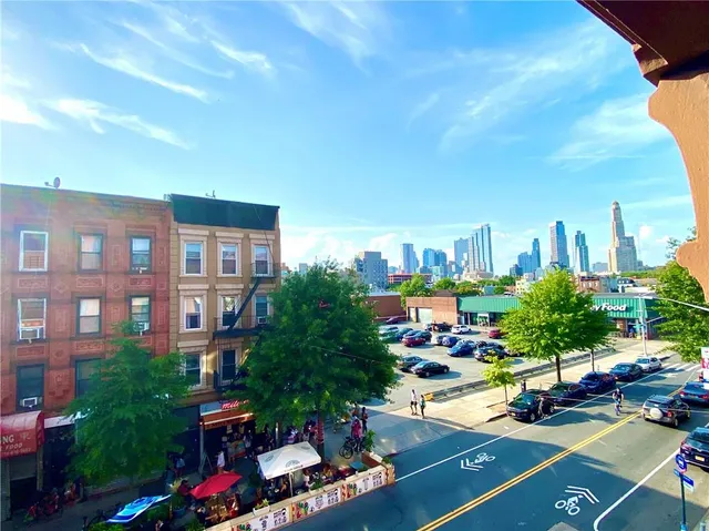 $4,900,000 | 135 5th Avenue | Park Slope