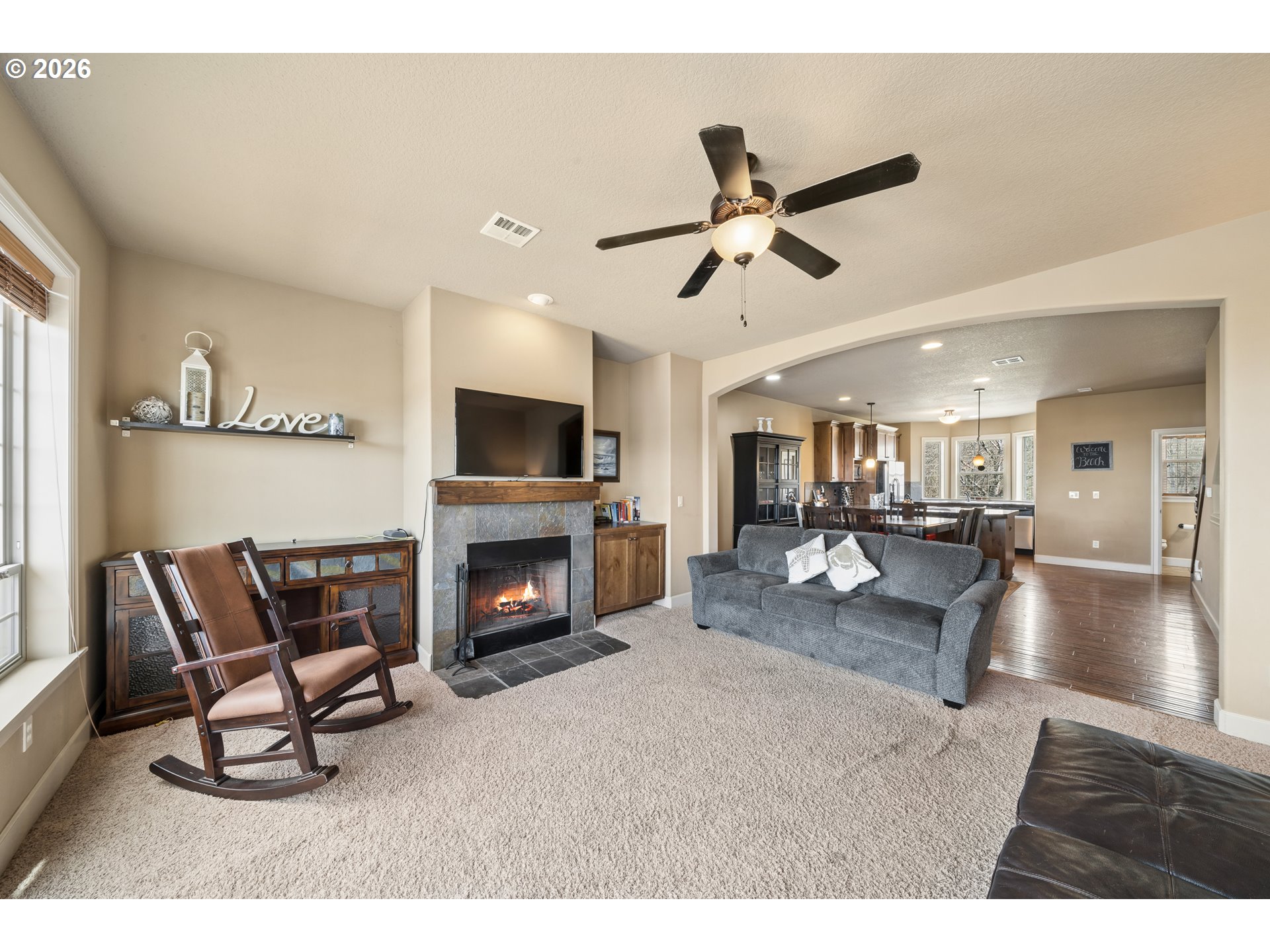 547 Front Street Rockaway Beach, OR 97136 - Photo 6 of 21 Living Room/Dining Room