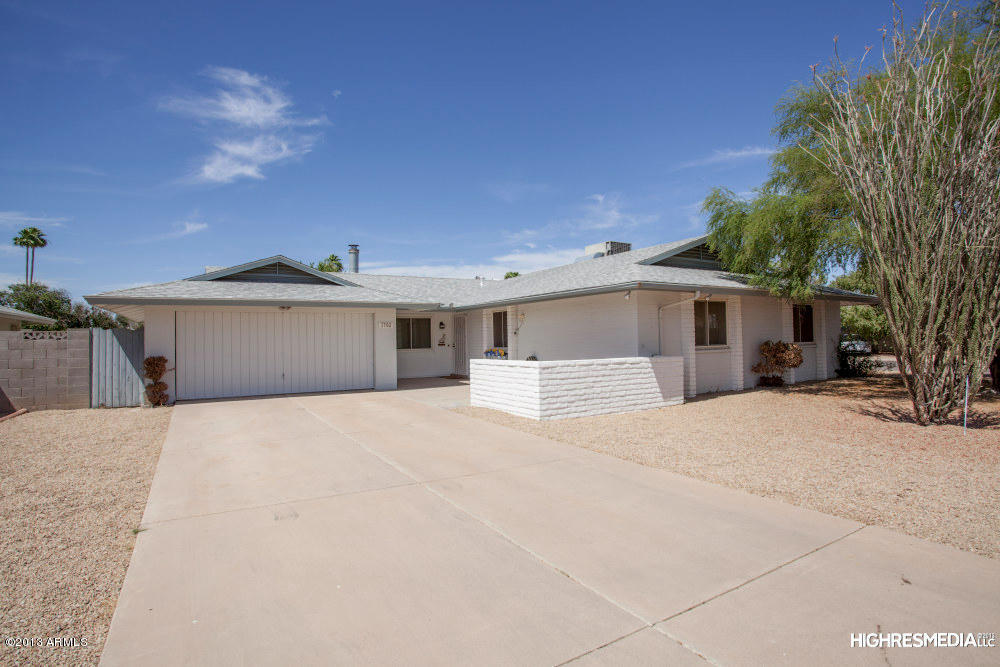 3702 West Shangri-la Road Phoenix, AZ 85029 - Photo 1 of 24 HRM3002w