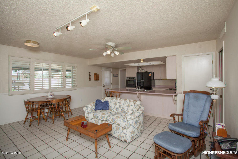 3702 West Shangri-la Road Phoenix, AZ 85029 - Photo 11 of 24 HRM3014w