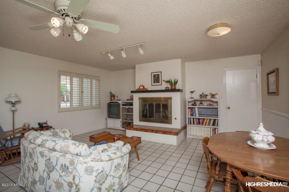 3702 West Shangri-la Road Phoenix, AZ 85029 - Photo 12 of 24 HRM3012w
